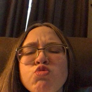 Meet your Posher, Savanna